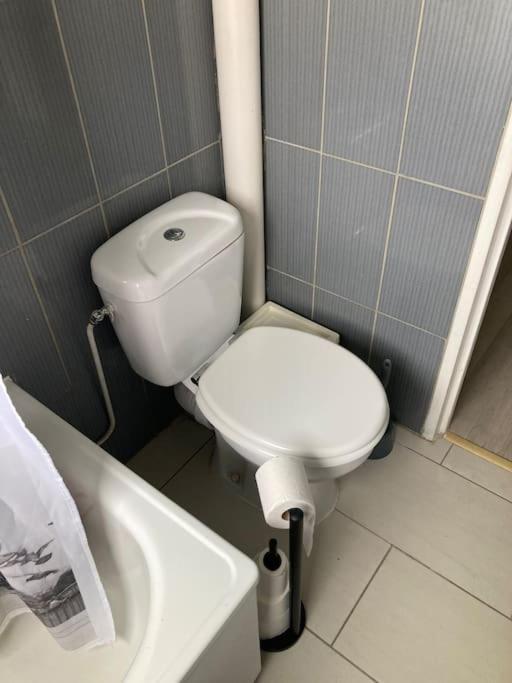 Grand Studio Confort Évreux Екстериор снимка